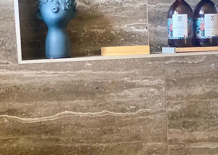 Fabulous Big With Balcon Arc Of Triumph