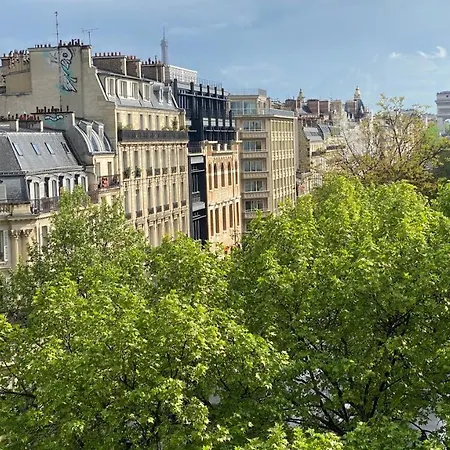 Romantic Balcony Near Arc De Triomphe ホームステイ *