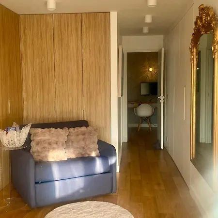 Homestay Fabulous Big With Balcon Arc Of Triumph *