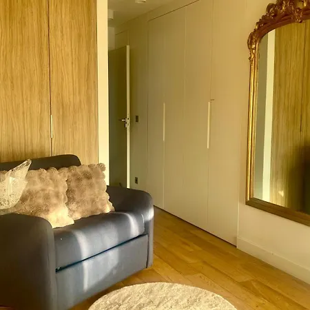 Pansiyon Fabulous Big With Balcon Arc Of Triumph *