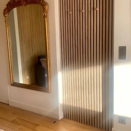 Fabulous Big With Balcon Arc Of Triumph