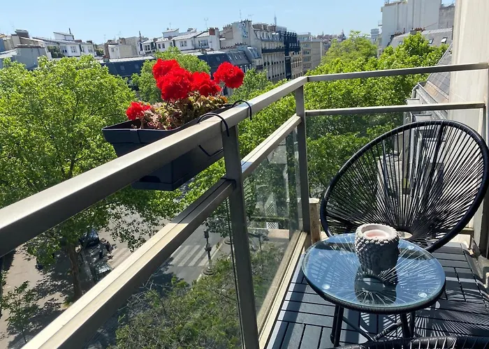 Romantic Balcony Near Arc De Triomphe בית אירוח *